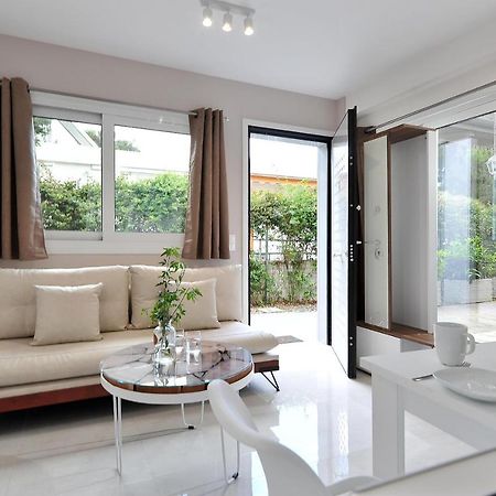 Alekos Luxury Suites Free 24H Transportation From - To Airport Artemida  Exterior foto