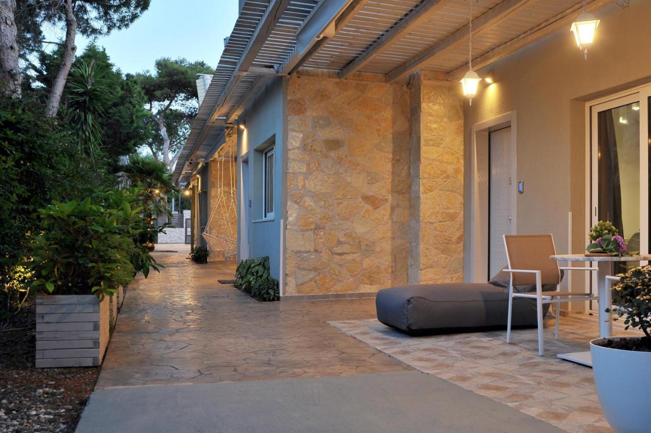 Alekos Luxury Suites Free 24H Transportation From - To Airport Artemida  Exterior foto