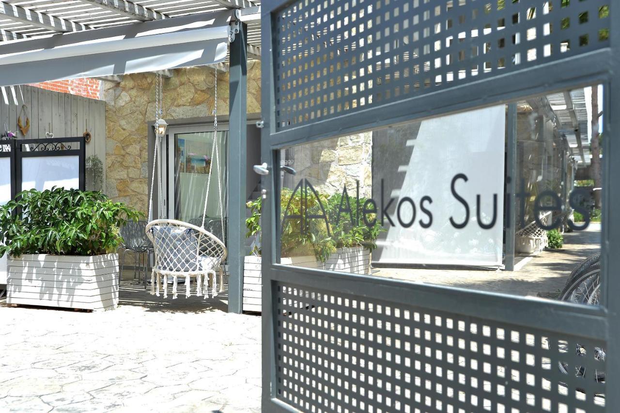 Alekos Luxury Suites Free 24H Transportation From - To Airport Artemida  Exterior foto